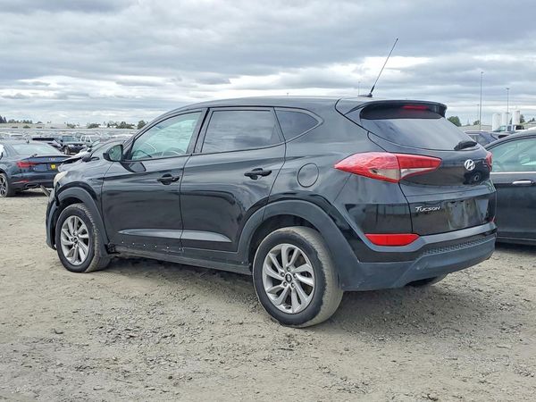 2017 HYUNDAI TUCSON SE (no options)