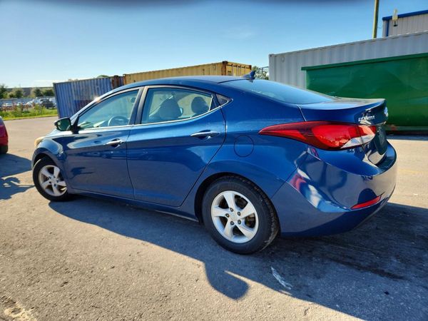 2014 HYUNDAI ELANTRA GLS (Middle)