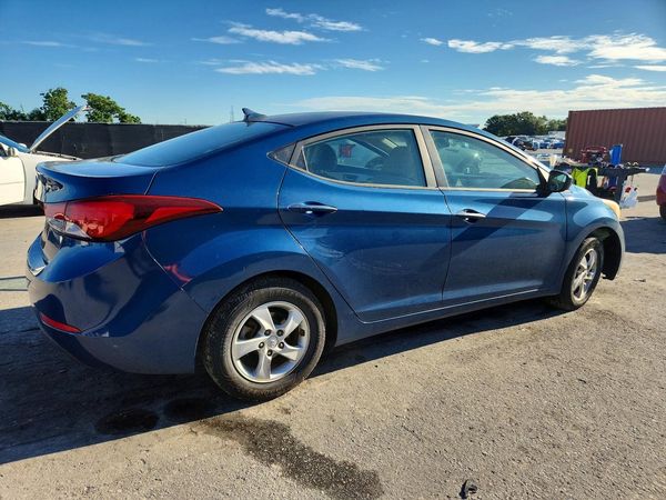 2014 HYUNDAI ELANTRA GLS (Middle)