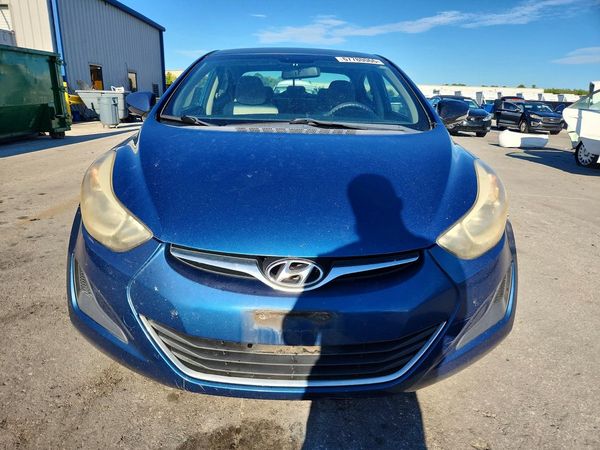 2014 HYUNDAI ELANTRA GLS (Middle)