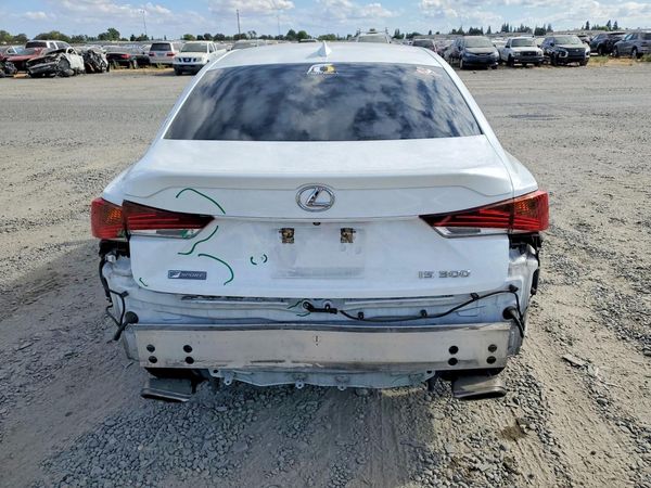2019 LEXUS IS 300 — DIRR