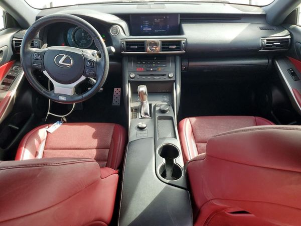 2019 LEXUS IS 300 — CKPT