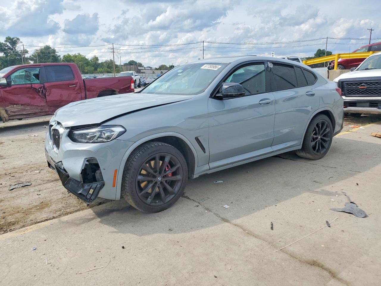 2022 BMW X4 M40i — Front 3/4