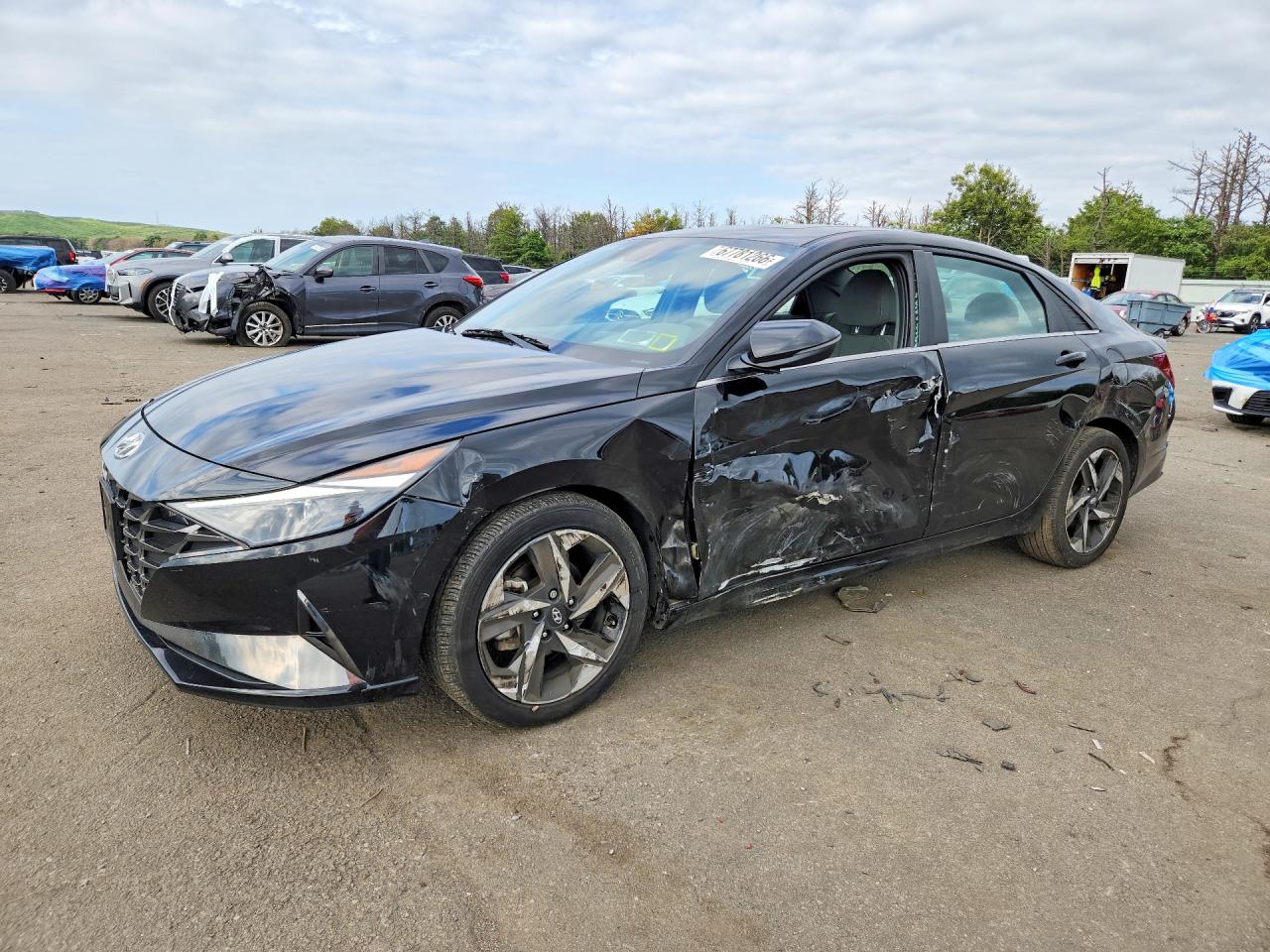 2022 HYUNDAI ELANTRA