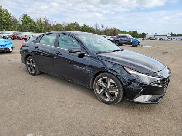 2022 HYUNDAI ELANTRA