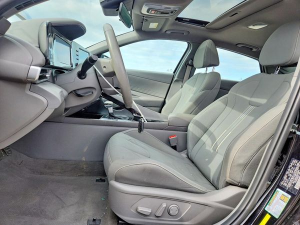 2022 HYUNDAI ELANTRA