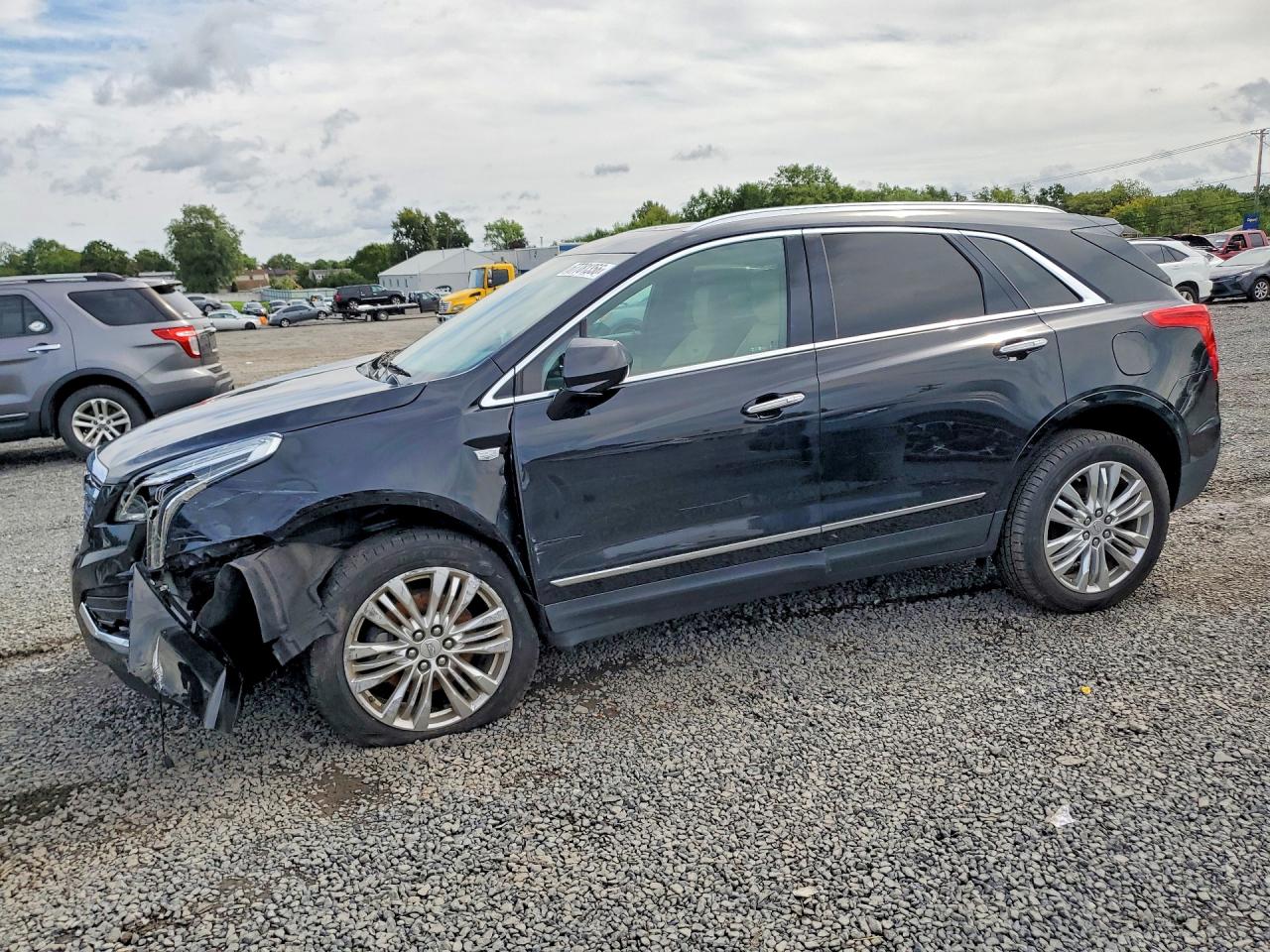 2017 CADILLAC XT5