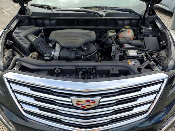 2017 CADILLAC XT5