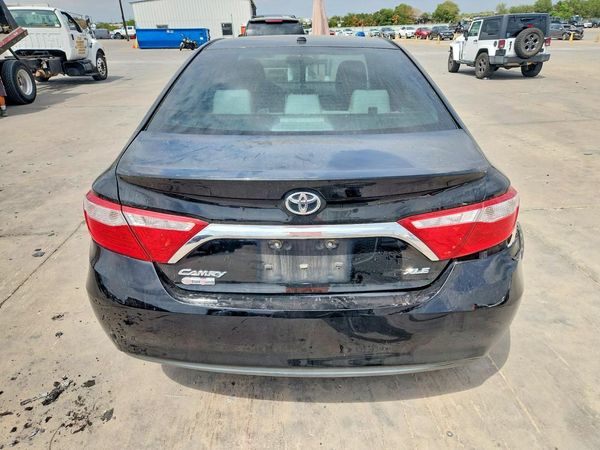 2016 TOYOTA CAMRY