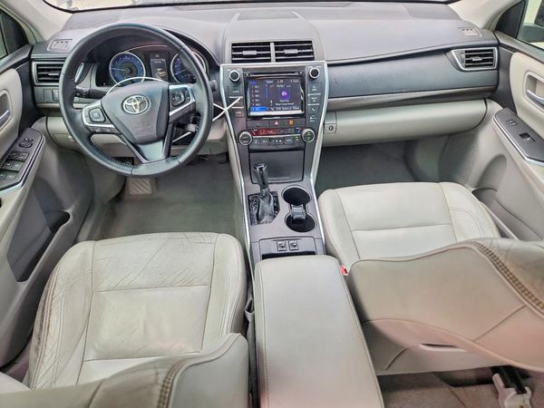 2016 TOYOTA CAMRY