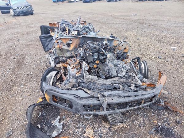 2019 FORD F150 — Engine bay