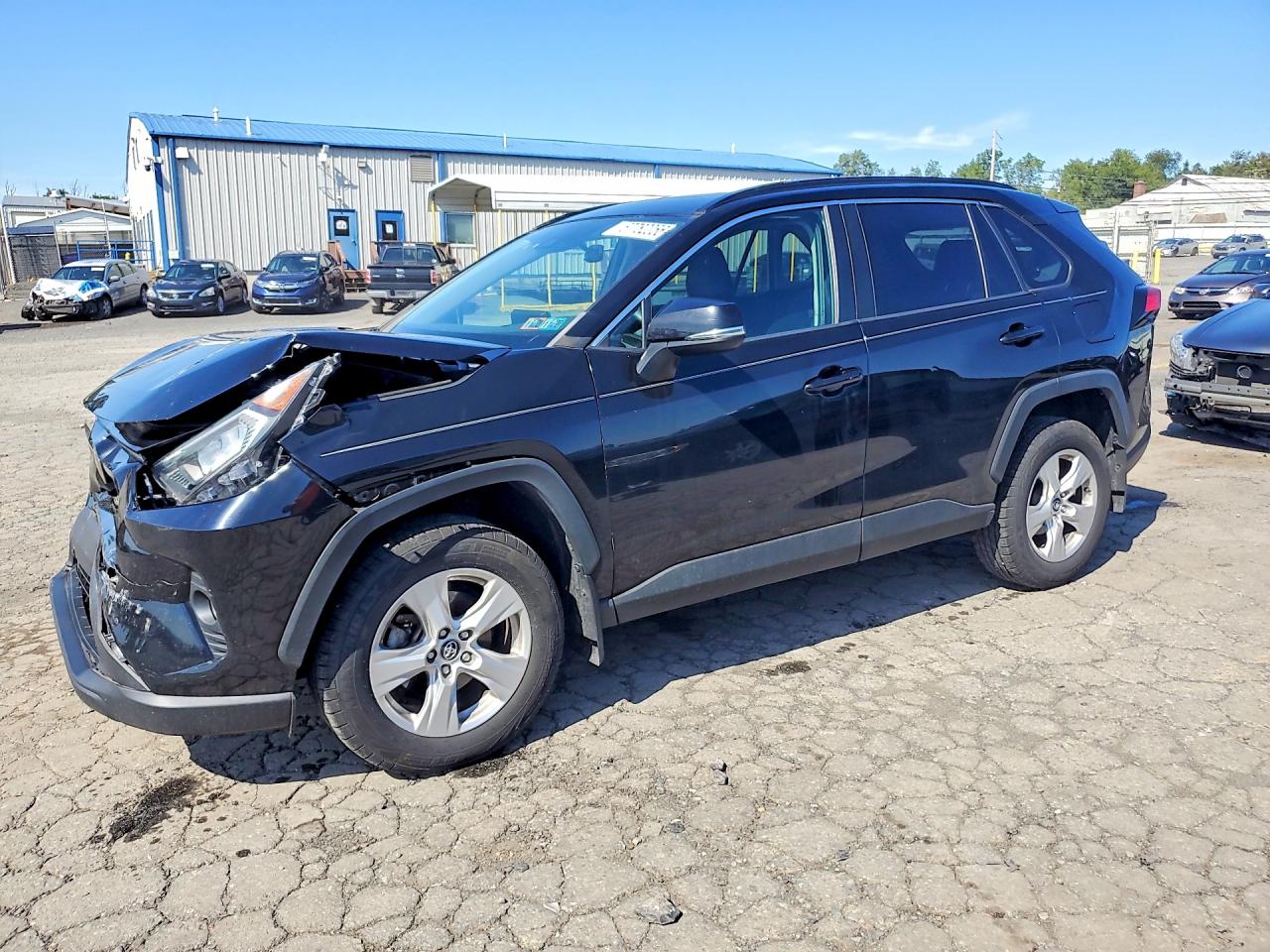 2019 TOYOTA RAV4 XLE / XLE Premium 4WD