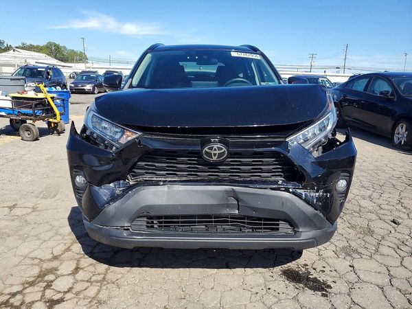 2019 TOYOTA RAV4 XLE / XLE Premium 4WD