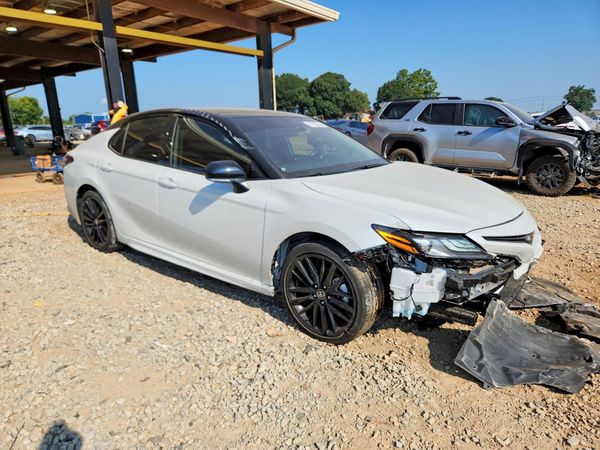 2023 TOYOTA CAMRY