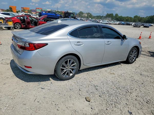 2017 LEXUS ES 300h