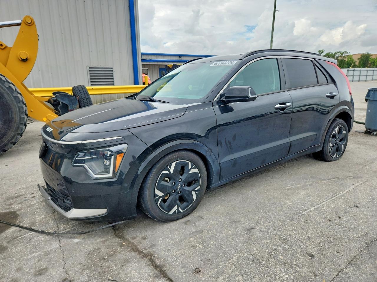 2023 KIA NIRO