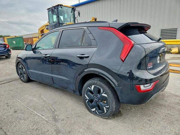 2023 KIA NIRO