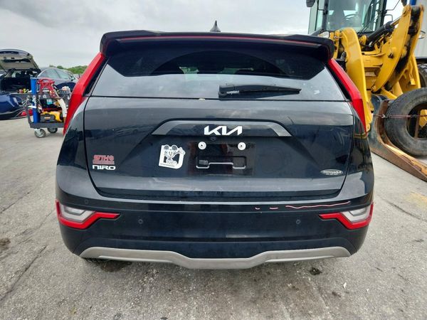 2023 KIA NIRO