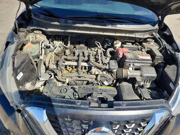 2019 NISSAN KICKS — Engine bay
