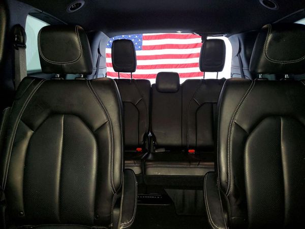 2026 CHRYSLER PACIFICA Select — SUVN