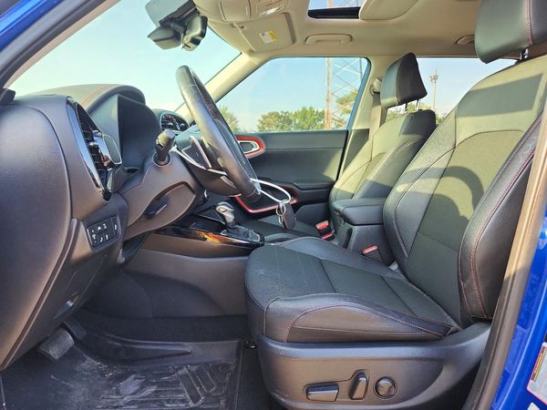 2022 KIA SOUL GT Line Turbo