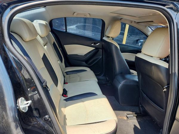 2014 MAZDA 3