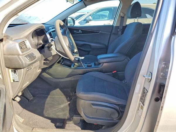 2018 KIA SORENTO L, LX