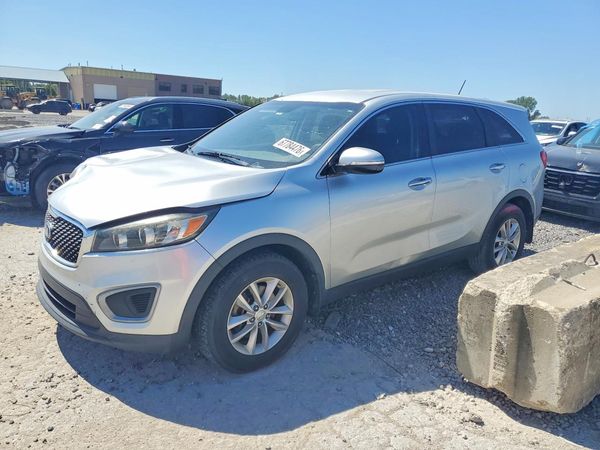 2016 KIA SORENTO L / LX