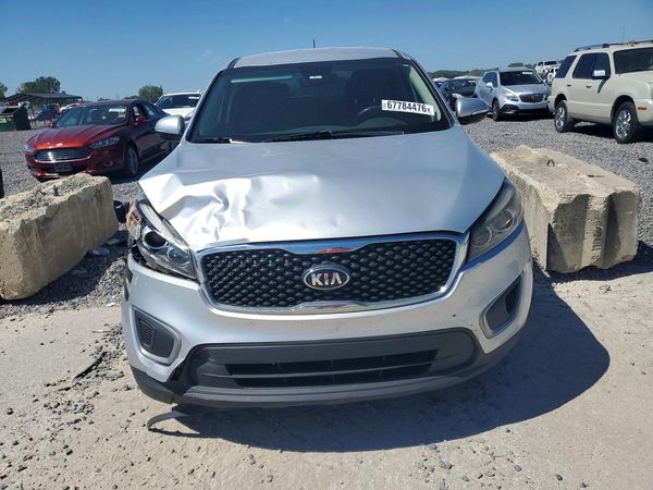 2016 KIA SORENTO L / LX