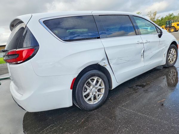 2026 CHRYSLER PACIFICA Select — PSRA