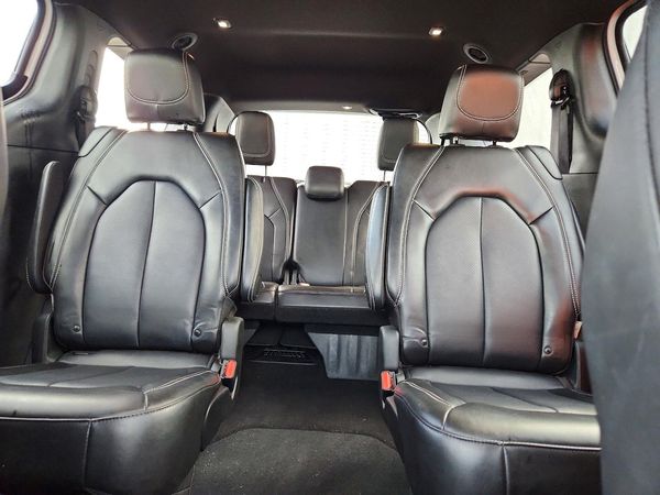 2026 CHRYSLER PACIFICA Select — SUVN