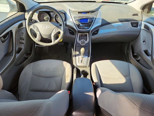 2013 HYUNDAI ELANTRA