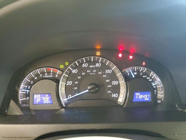 2012 TOYOTA CAMRY