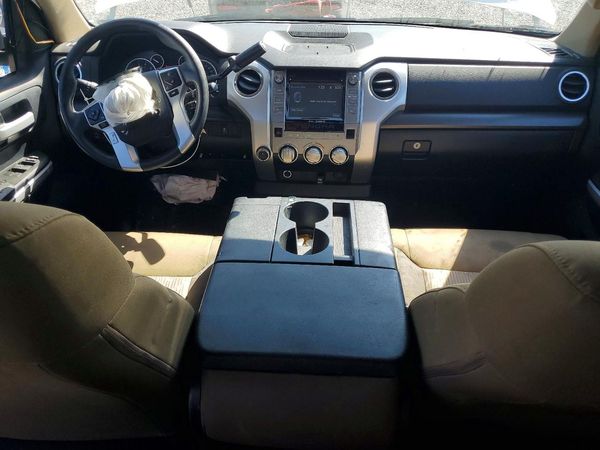 2014 TOYOTA TUNDRA SR5 — CKPT