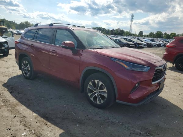 2023 TOYOTA HIGHLANDER — Passenger 3/4