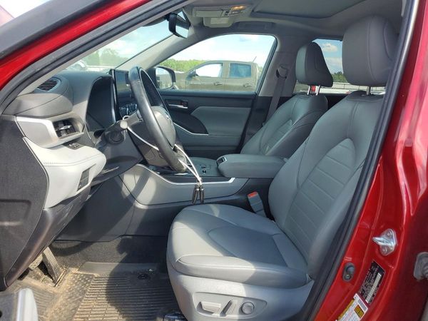 2023 TOYOTA HIGHLANDER — DENT