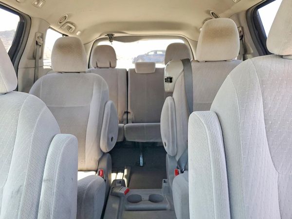 2017 TOYOTA SIENNA