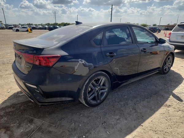 2020 KIA FORTE GT Line