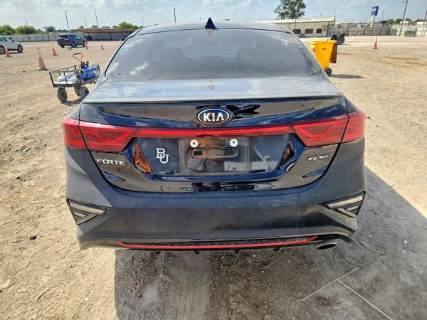 2020 KIA FORTE GT Line
