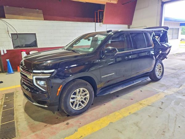 2026 CHEVROLET SUBURBAN LT