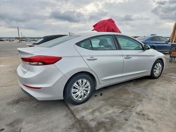 2017 HYUNDAI ELANTRA SE Base