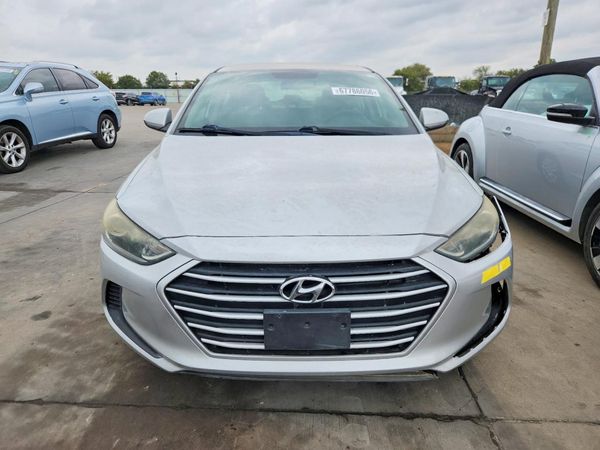 2017 HYUNDAI ELANTRA SE Base