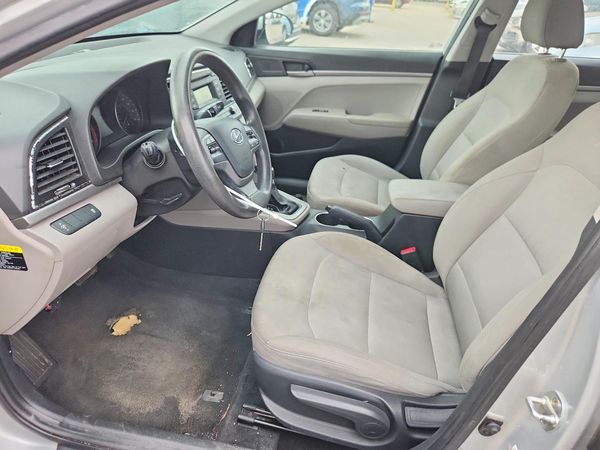 2017 HYUNDAI ELANTRA SE Base