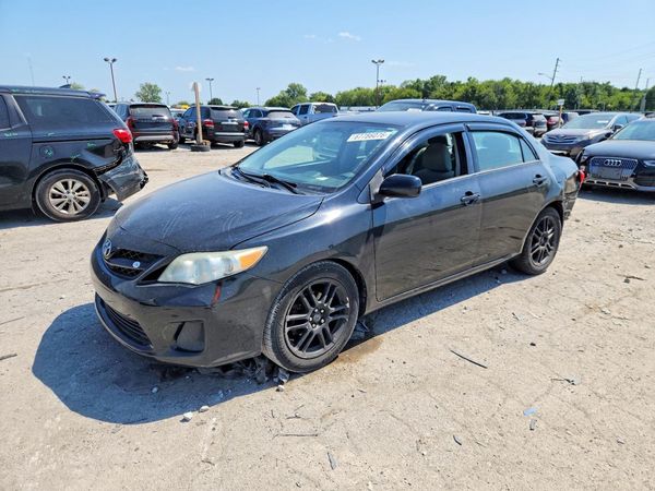2013 TOYOTA COROLLA