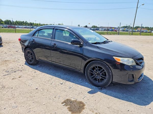 2013 TOYOTA COROLLA