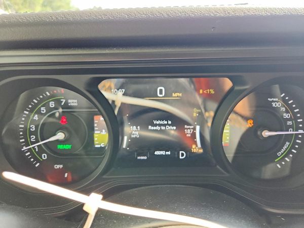 2024 JEEP WRANGLER Sahara 4XE