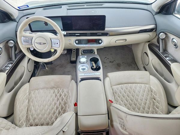2024 GENESIS GV60