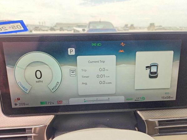 2024 GENESIS GV60