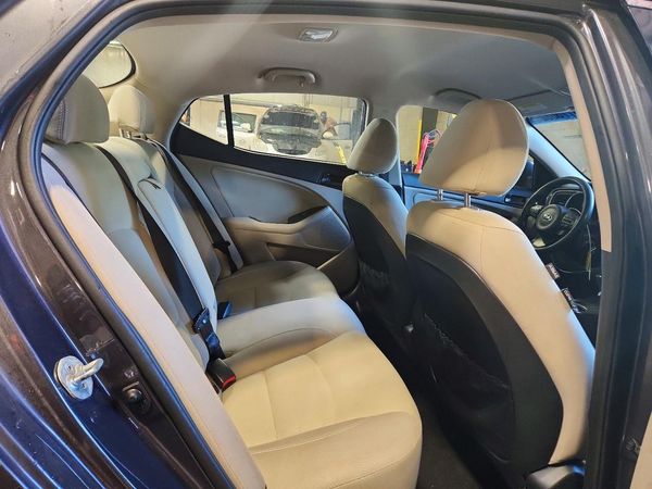 2015 KIA OPTIMA GL(Middle-low grade)