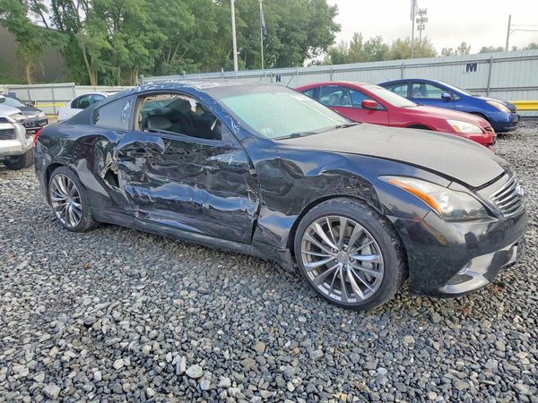 2013 INFINITI G37